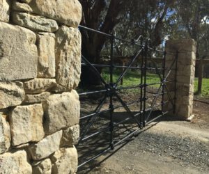 Custom Stonework - Basket Range Random Wallers